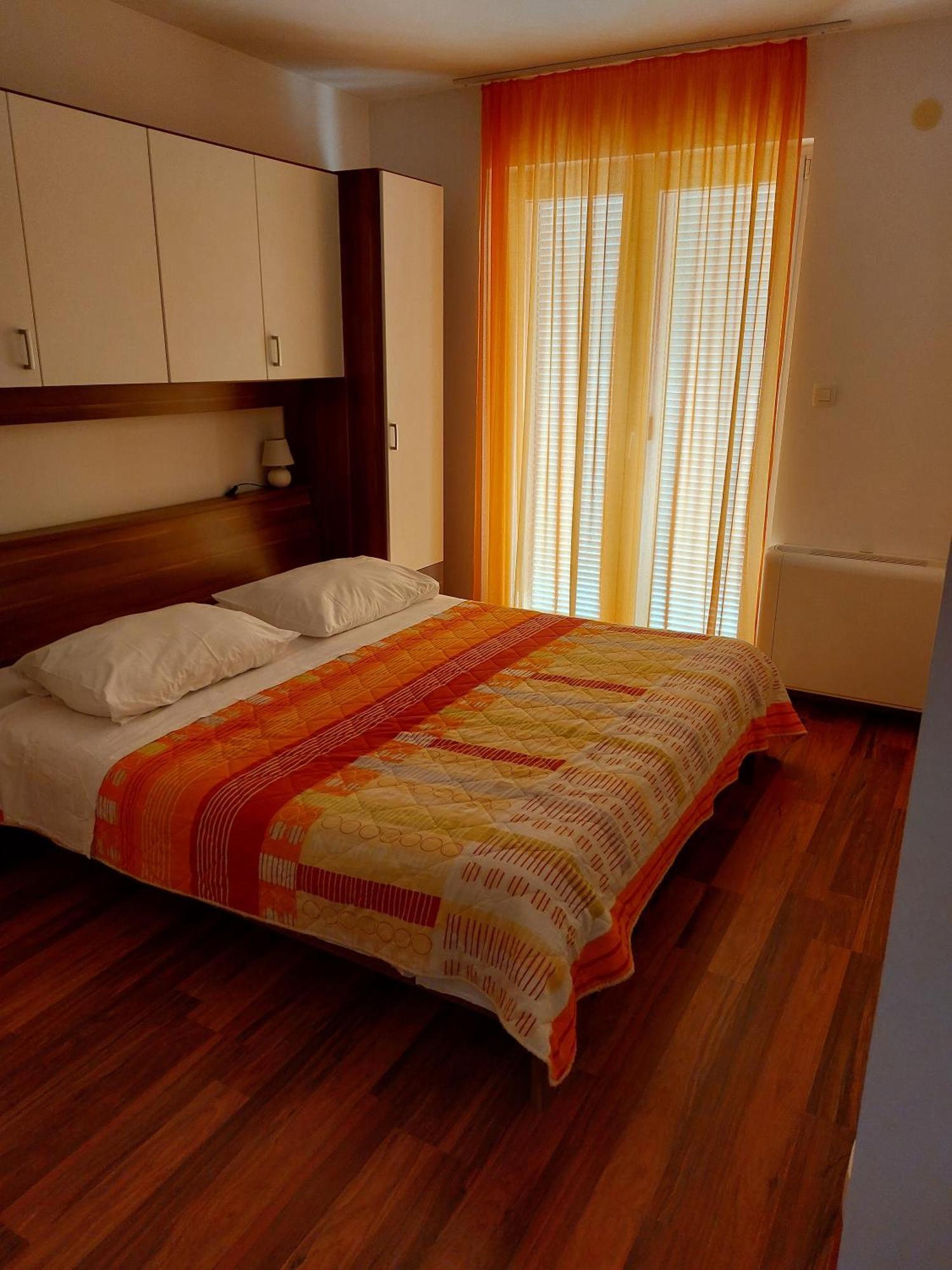 Apartments Palit Rab Town Eksteriør billede